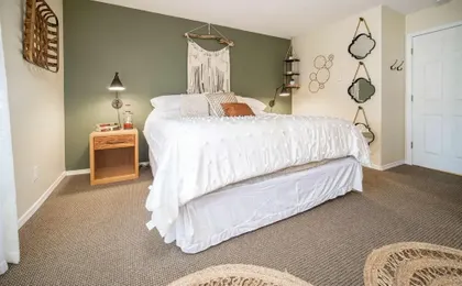 Waters Edge 304