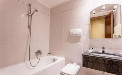 Raeli Hotel Floridia