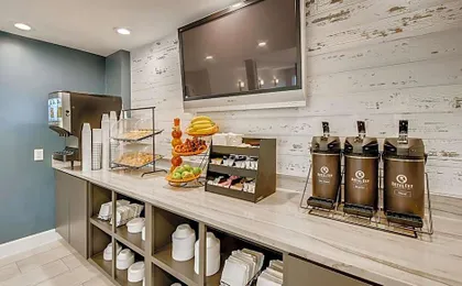 Orangewood Inn and Suites Midtown
