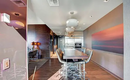 Private Luxury Panoramic Suite at Palms Place