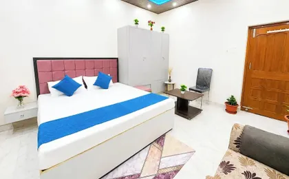 Hotel A Star In Varanasi