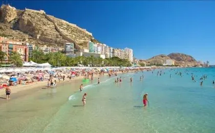 Alicante centre ,Plage et Quartier animé,Wifi ,Climatisation