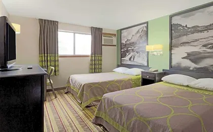Super 8 by Wyndham Green River