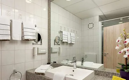 NOVINA HOTEL Sudwestpark