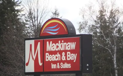 Mackinaw Beach & Bay Inn & Suites