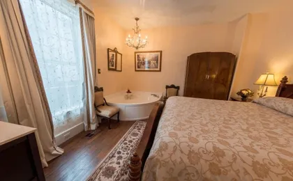 Southern Wind Inn Bed & Breakfast