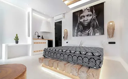Portara Seaside Luxury Suites