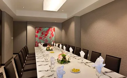 DoubleTree by Hilton Hotel & Suites Houston by the Galleria