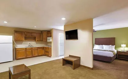 La Quinta Inn & Suites by Wyndham Austin North