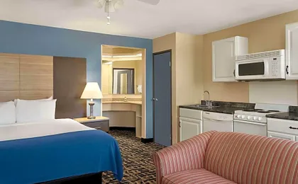Baymont by Wyndham Ft. Leonard/Saint Robert