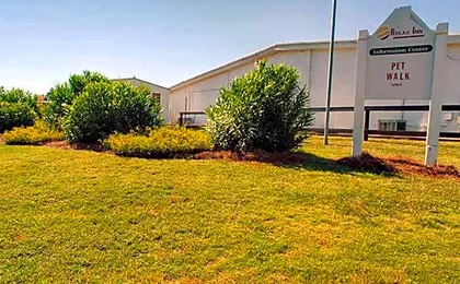 Relax Inn Perry National Fairgrounds Area I-75