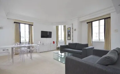 Uber London Trafalgar Apartments