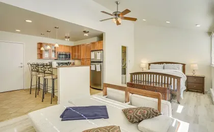 4 Mi to Vail Ski Resort: Cozy Getaway w/ Deck!