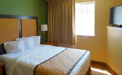 Extended Stay America Suites - Indianapolis - West 86th St.
