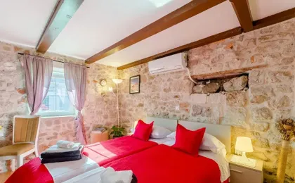 Studio Apartments Sv. Duje