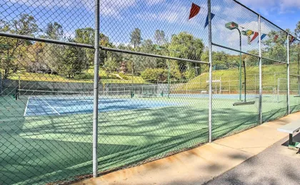Groveland Vacation Rental w/ Private Deck & Grill!