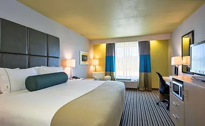 Holiday Inn Express & Suites Carlisle By IHG