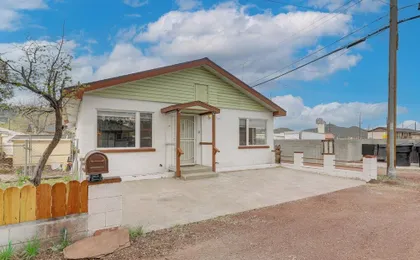 Near Route 66, Family Fun & Lakes! Williams Home