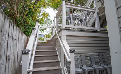 Exquisite Studio Guesthouse Near Downtown's Core!
