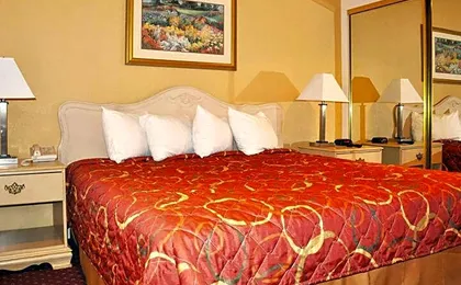 Avalon Inn