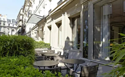 Le Pavillon Des Lettres