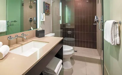 Hotel Lucent