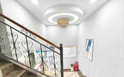 yinglun Hostel (Shenzhen North Railway Station)