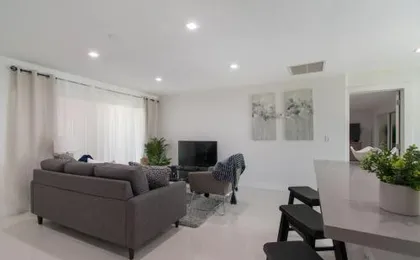 Dania Beach Beauty 3BR with Hot Tub