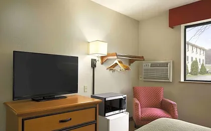 Travelodge by Wyndham Battle Creek