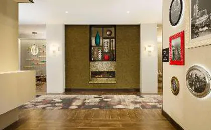 Hampton Inn & Suites Dallas / Downtown, TX